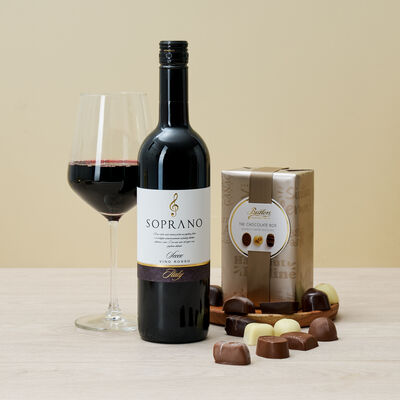 Red Wine & Butlers Chocolates Gift Basket